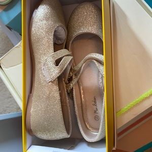 New in box gold Mini Boden Mary Janes